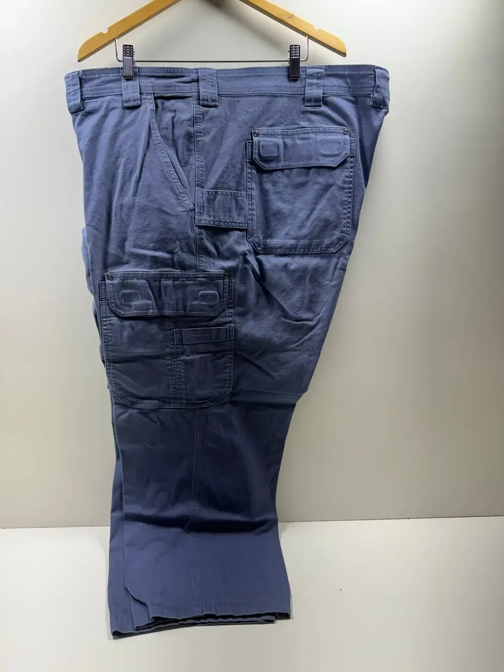 Duluth Trading Co Men’s Flex Fire Hose Sz 48X30 Relaxed Fit Blue Cargo Workwear